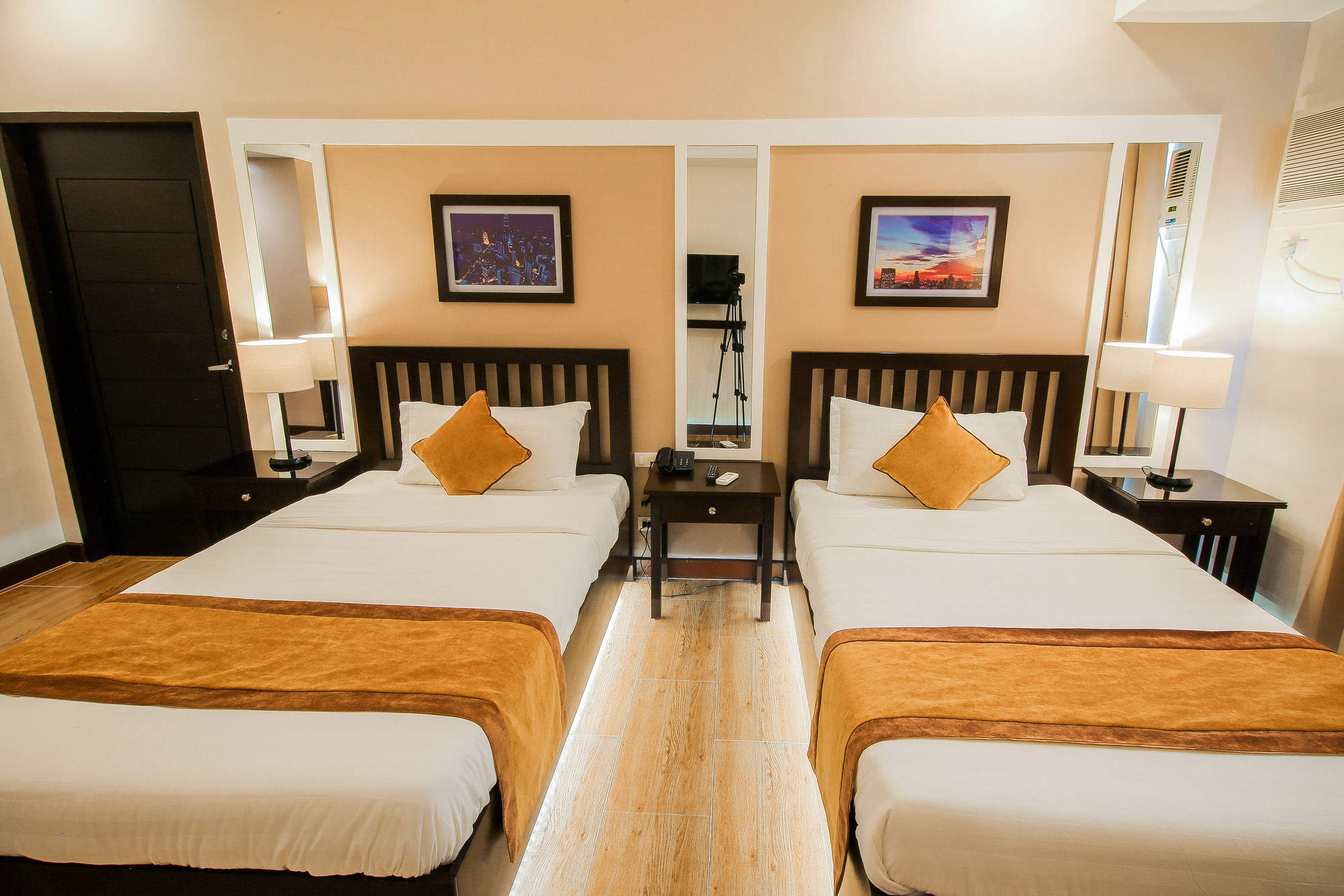 Prime City Resort Hotel Angeles Ngoại thất bức ảnh