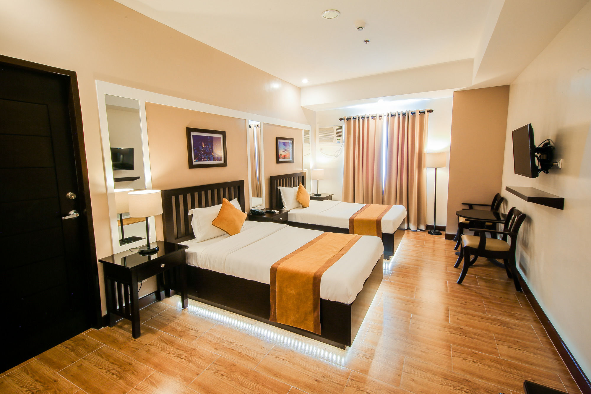 Prime City Resort Hotel Angeles Ngoại thất bức ảnh